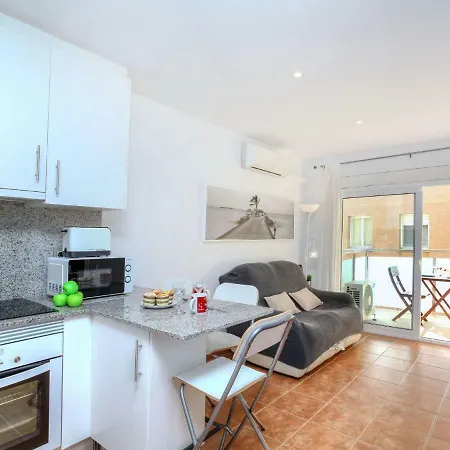Llevant Apartment *